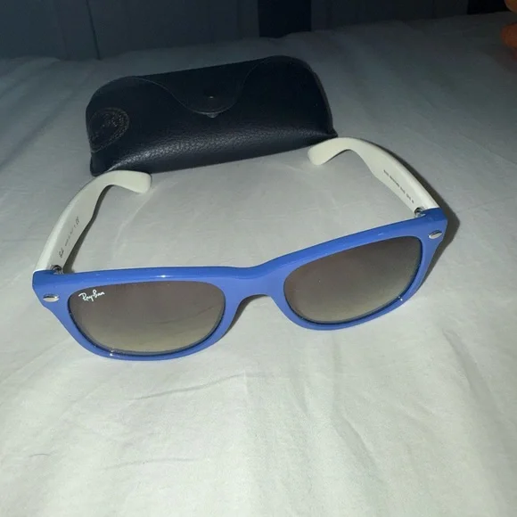 Ray-Ban Vibrant Blue Sunglasses Ray-Ban Wayfarer Sunglasses RB2140 1409B1 Photo Striped Blue  main image 4
